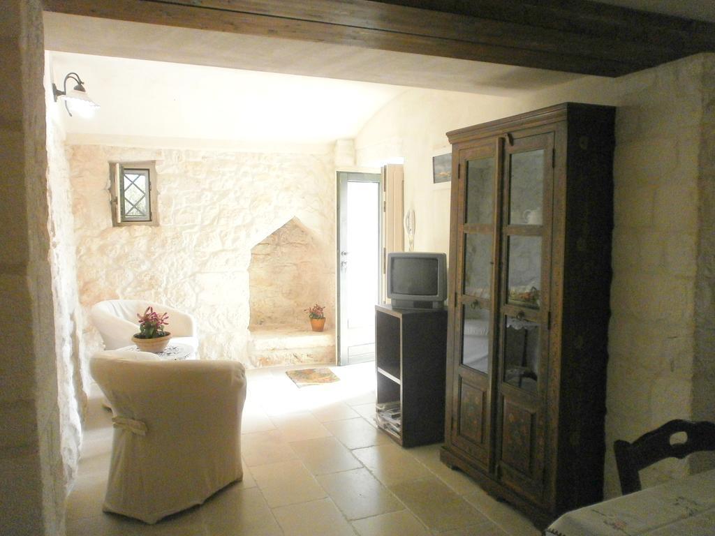 Trullo Villa Giuliana Con Giardino Posizione Panoramica Free Wifi Ostuni Rum bild