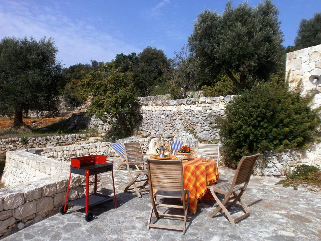 Trullo Villa Giuliana Con Giardino Posizione Panoramica Free Wifi Ostuni Rum bild